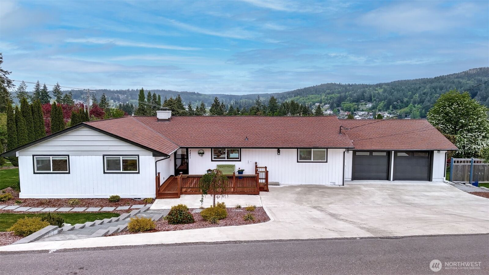 Property Photo: 3421 Lewis Street WA 98335