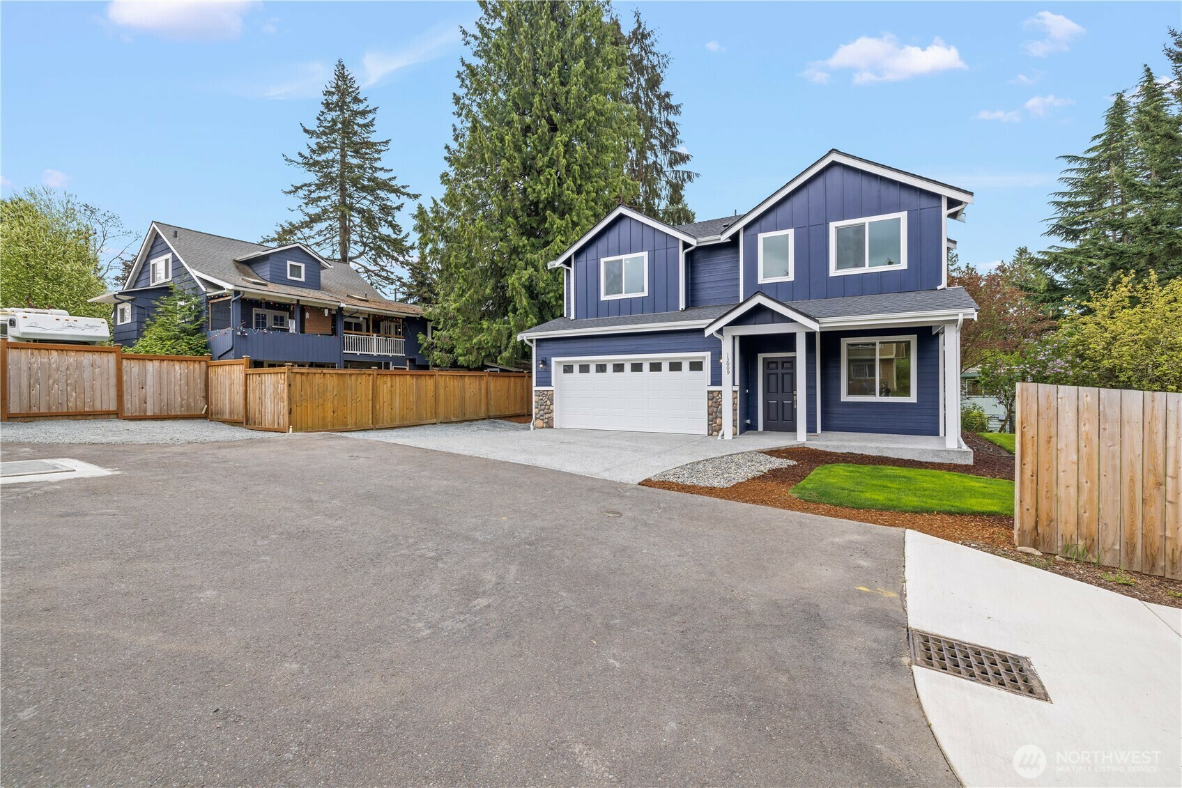 Property Photo: 13009 10th Avenue S WA 98168
