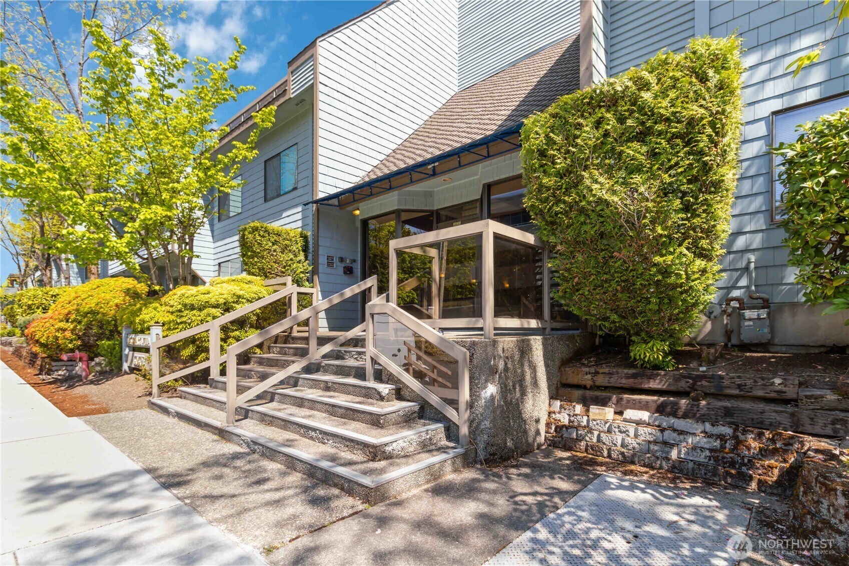 Property Photo: 3030 80th Avenue SE 514 WA 98040