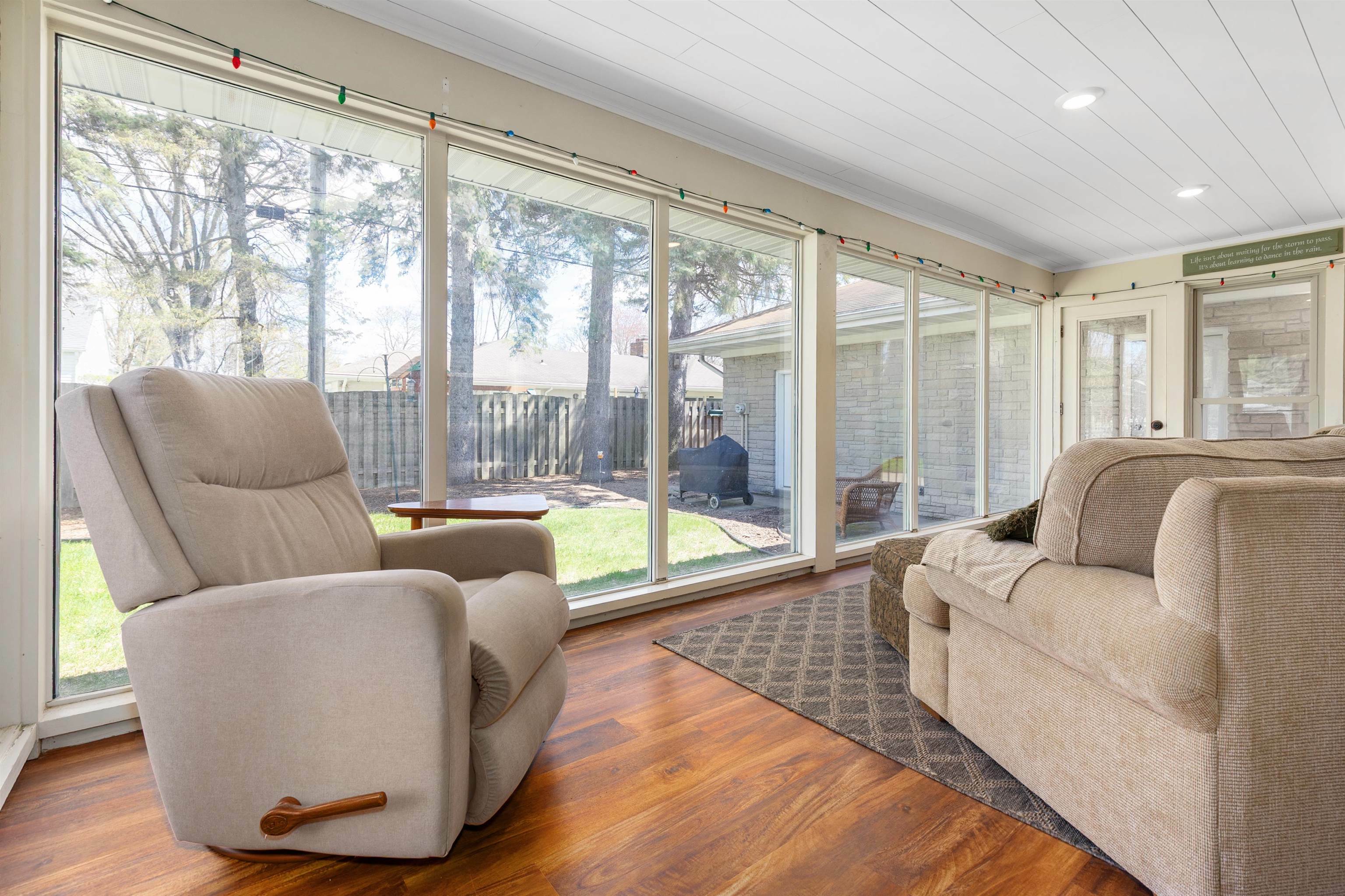 Property Photo: 1706 S Carver Lane WI 54194-5140
