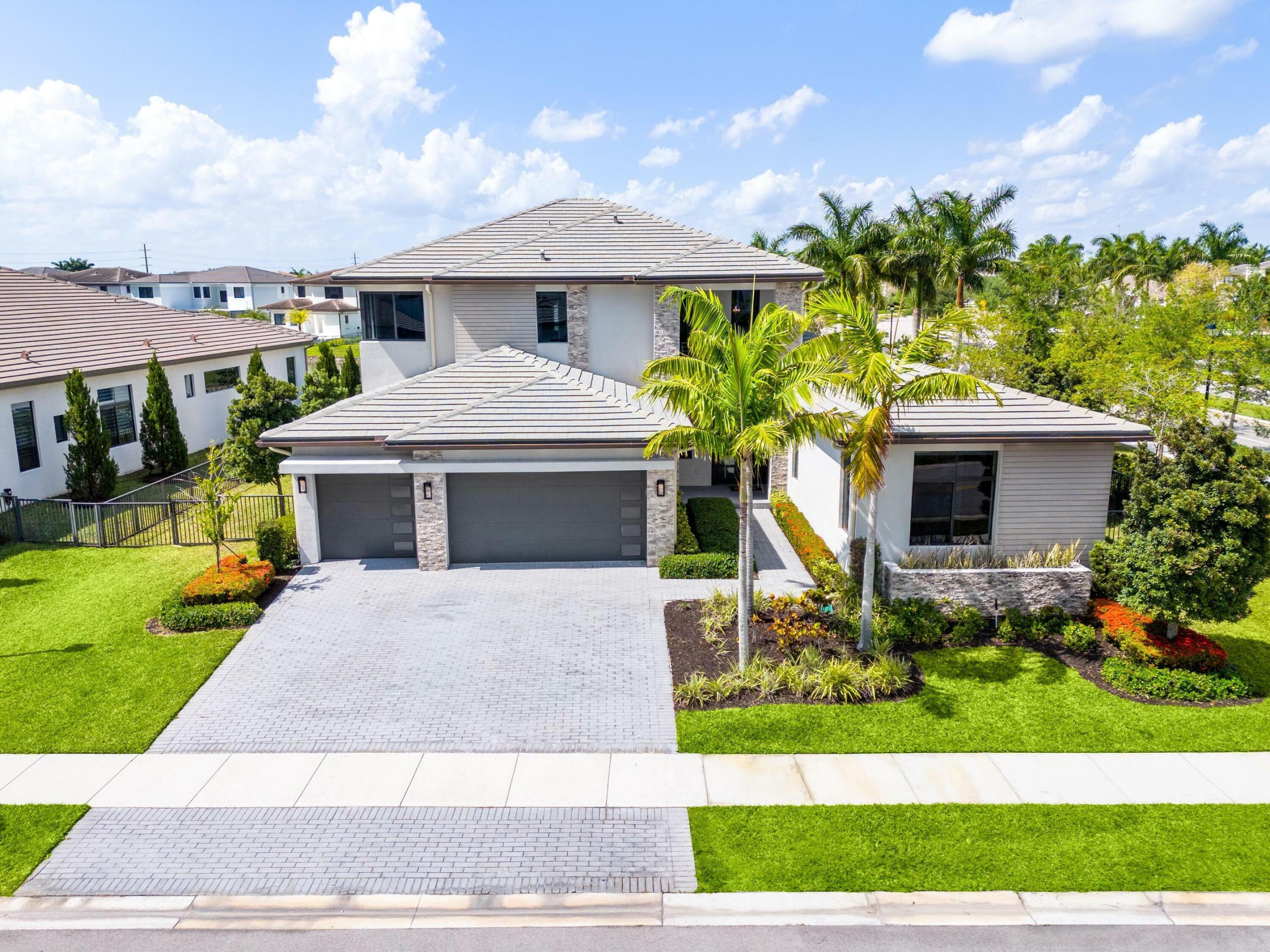Property Photo: 10715 Estuary Drive FL 33076