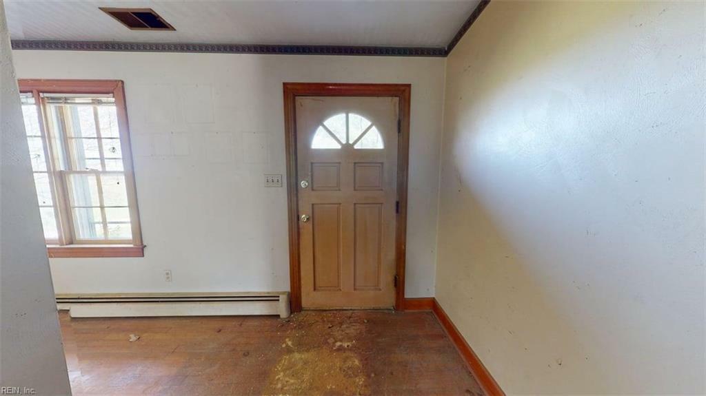 Property Photo: 893 Pear Tree Ave VA 23181