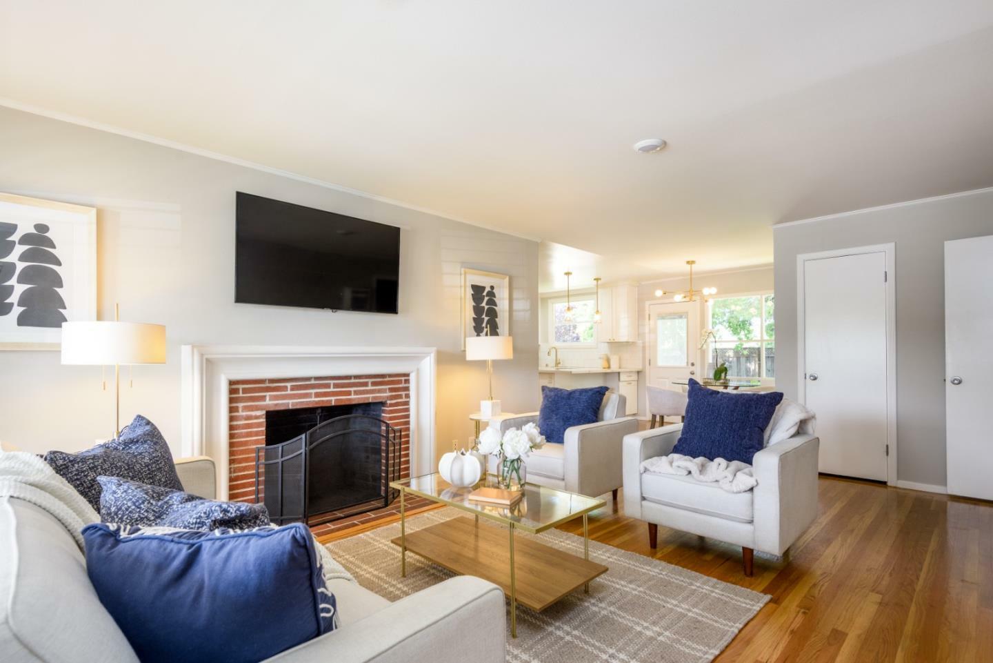 Property Photo: 11 Meadow Court CA 94403