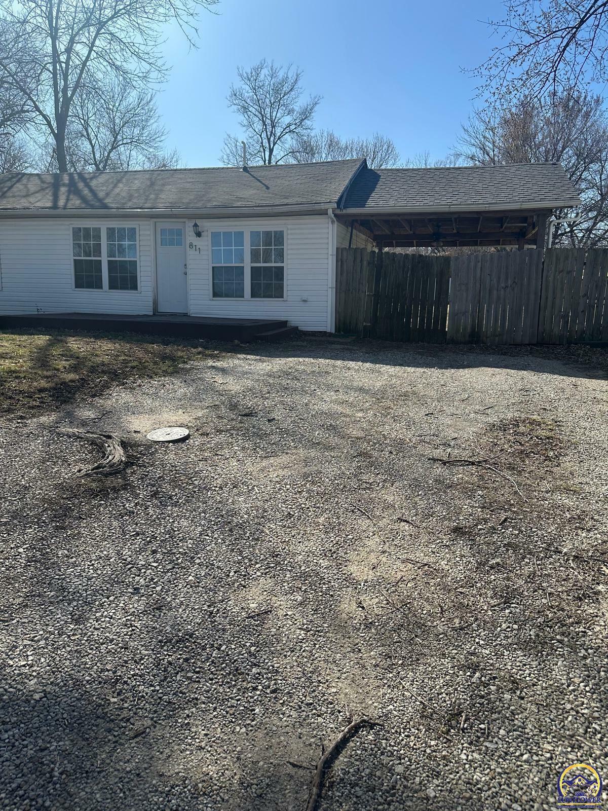 Property Photo: 811 Watson St KS 66801