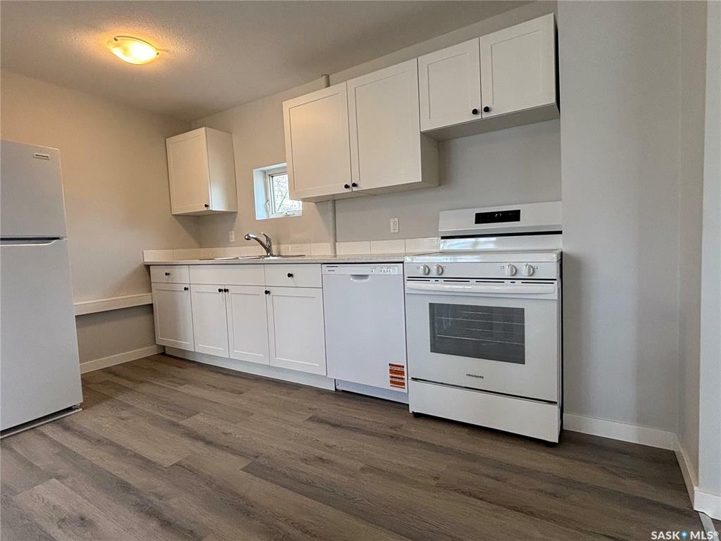 Property Photo: 1636 C Avenue N SK S7L 1L5