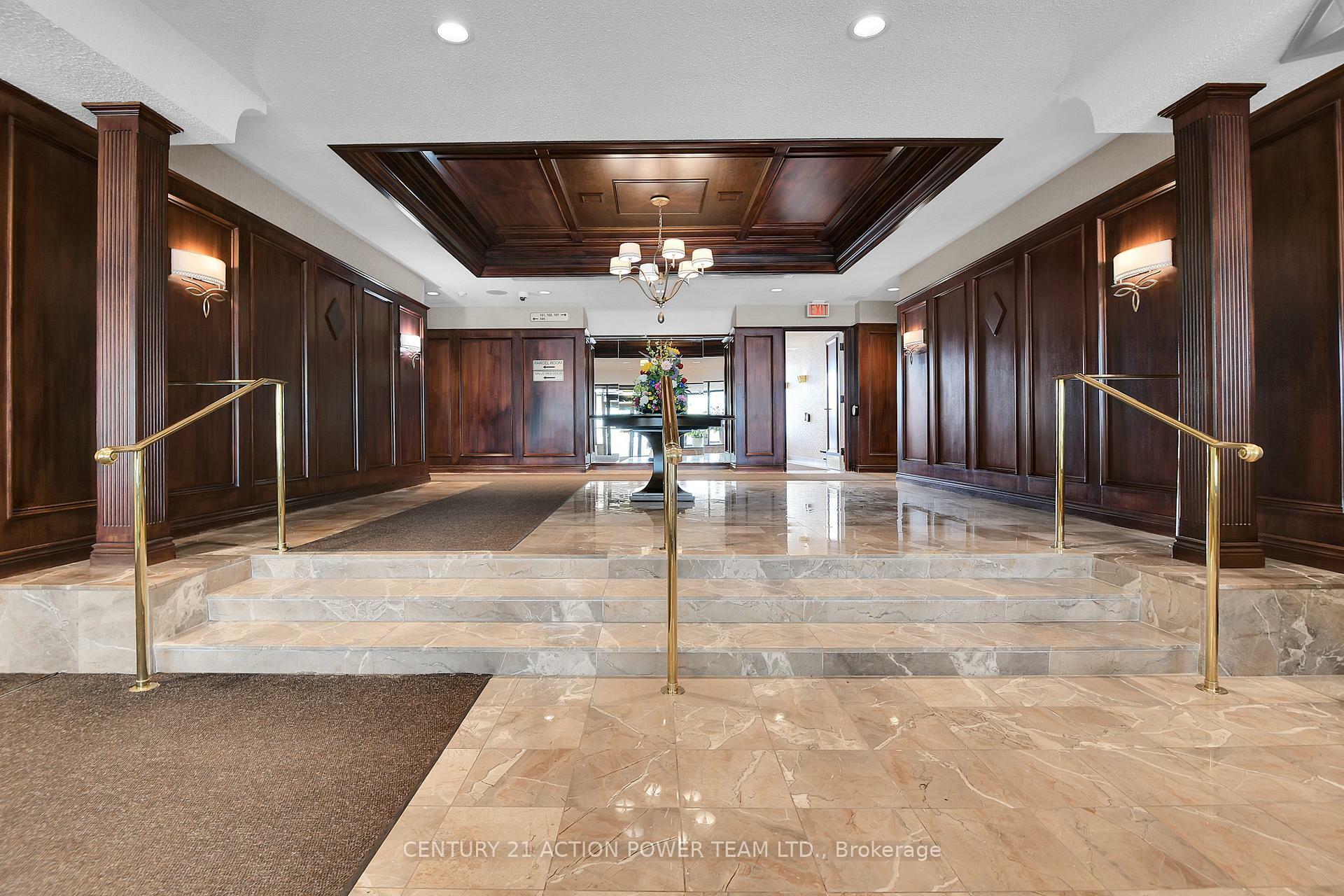 Photo de la propriété: 1510 Riverside Drive Ph2804 ON K1G 4X5
