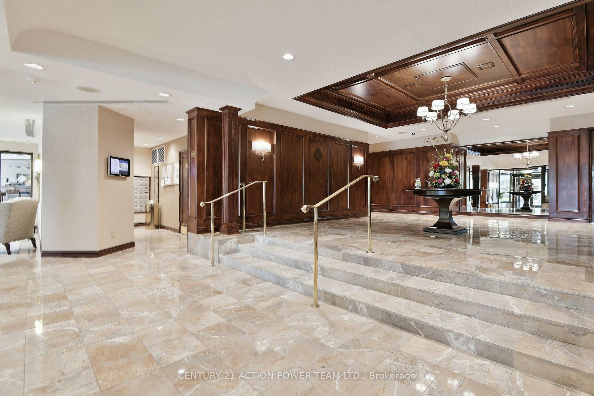 Photo de la propriété: 1510 Riverside Drive Ph2804 ON K1G 4X5