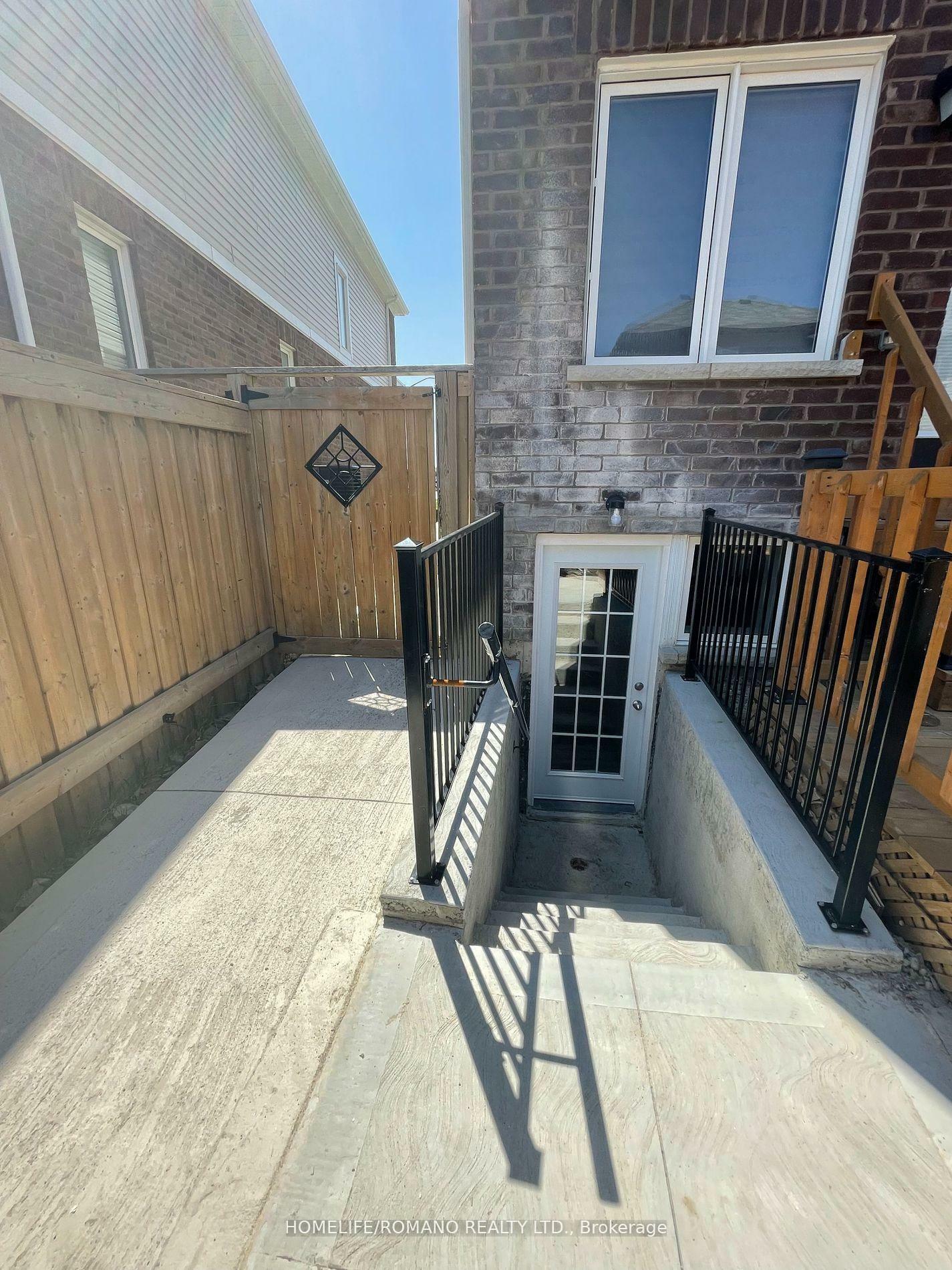 Photo de la propriété: 80 Quillberry Close Bsmt ON L7A 0A8