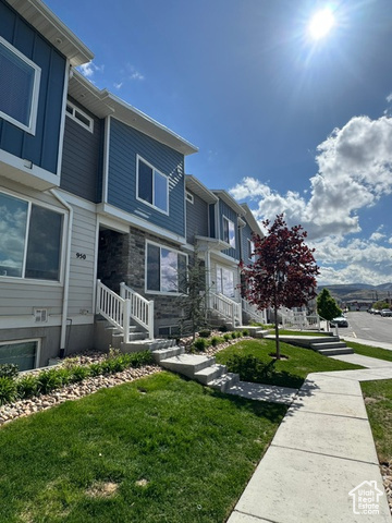 Property Photo: 950 W Tiffany Way UT 84065