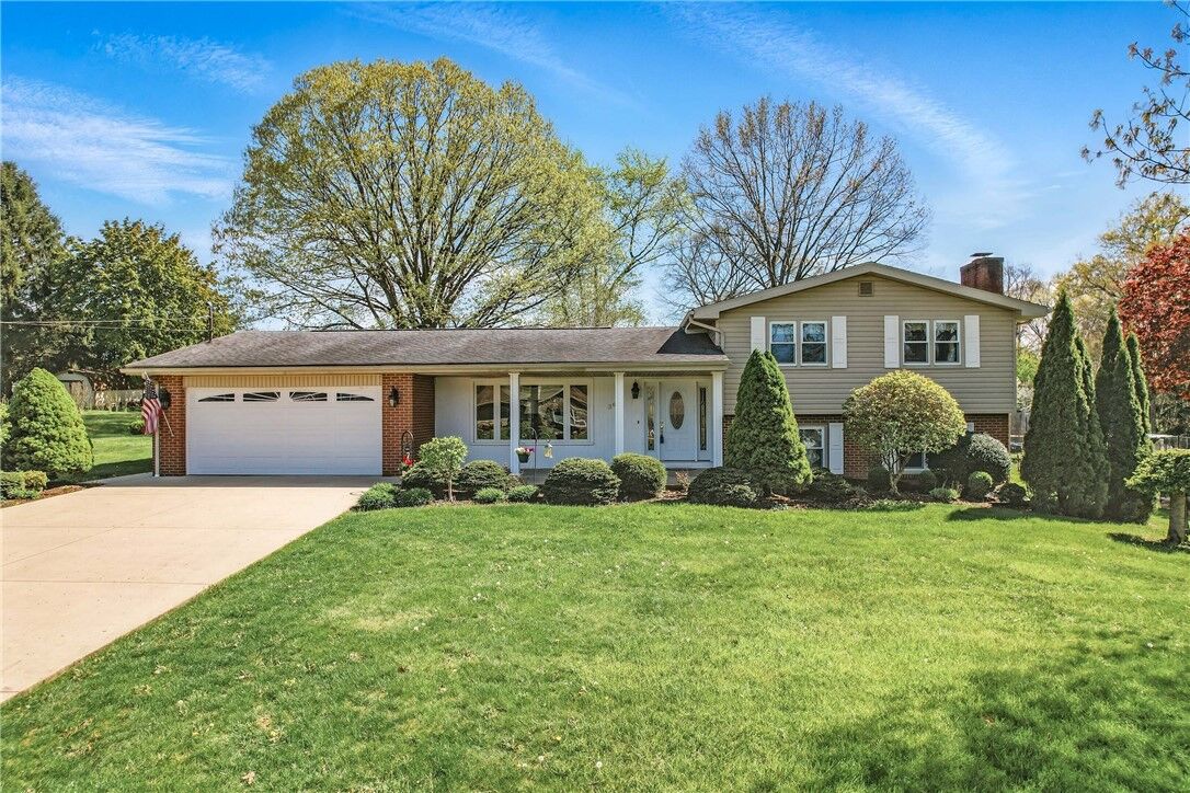 Property Photo:  3640 Ridgewood Dr  PA 16148 