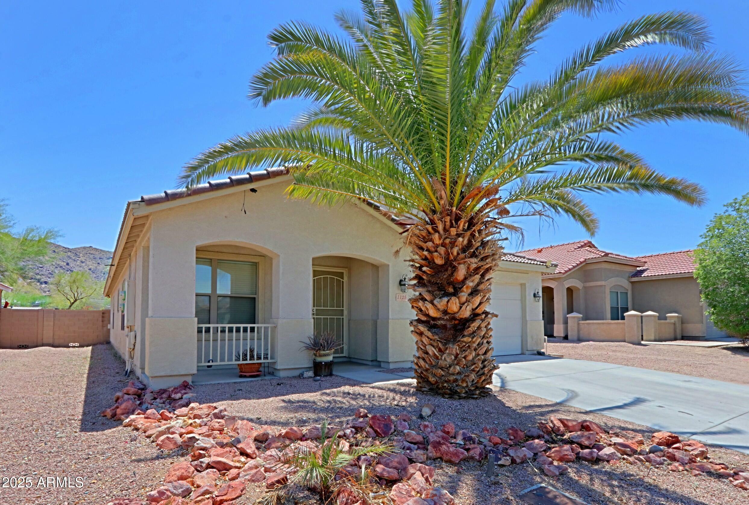 Property Photo: 1125 E Milada Drive AZ 85042