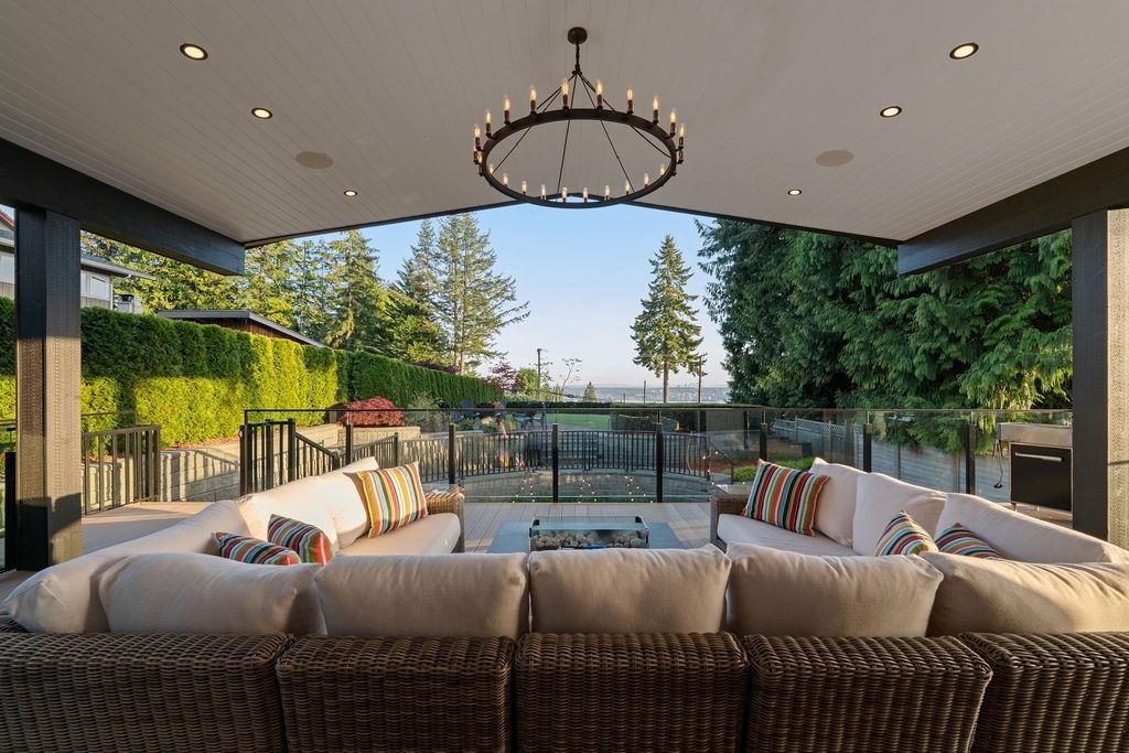 Property Photo: 105 Monte Vista Court BC V7N 4N1