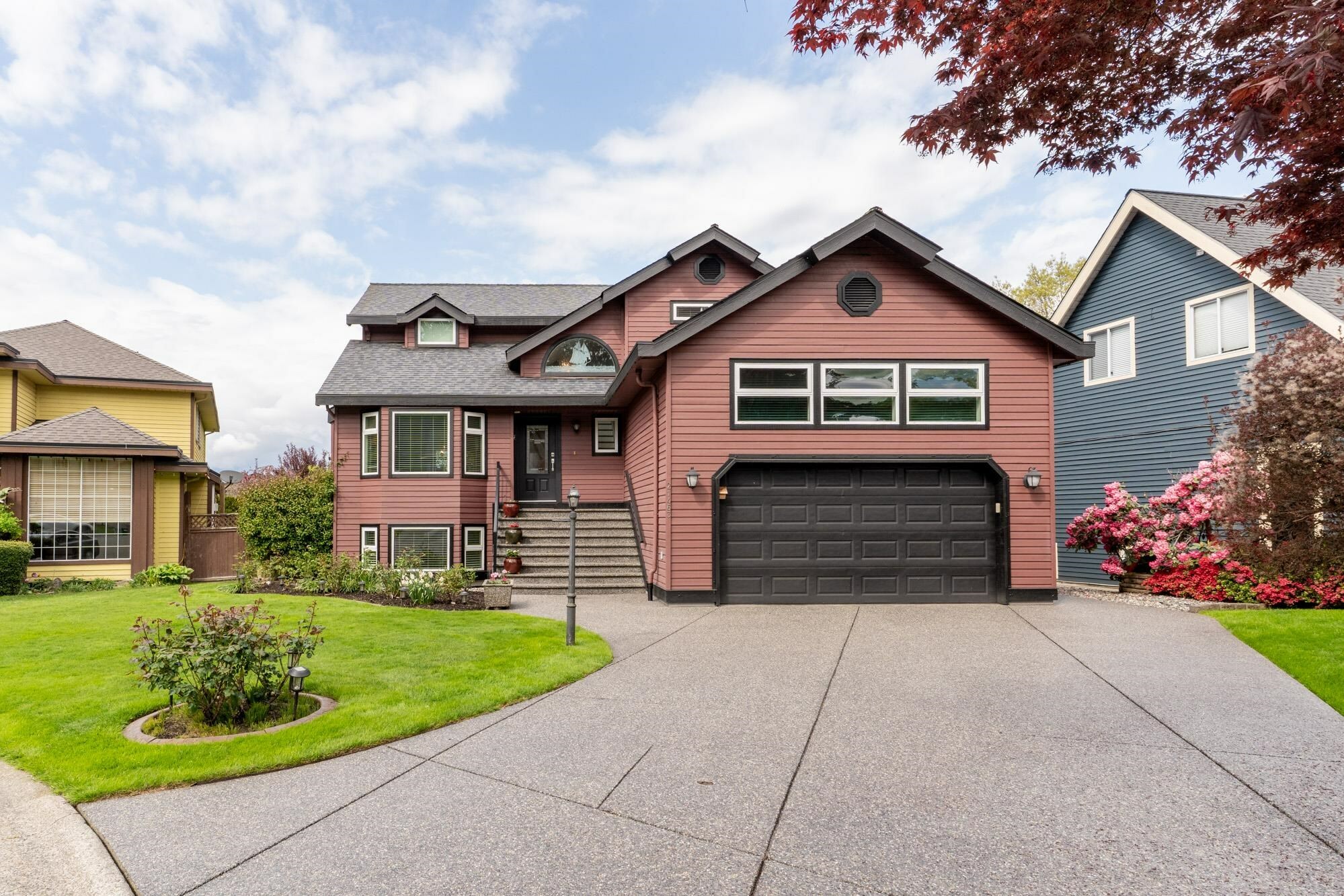 Property Photo: 21463 126 Avenue BC V4R 2H4