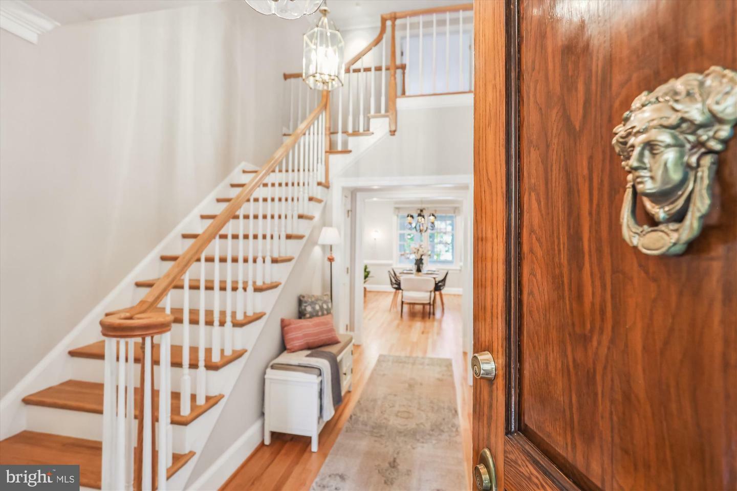 Property Photo: 2929 Eddington Terrace VA 22302