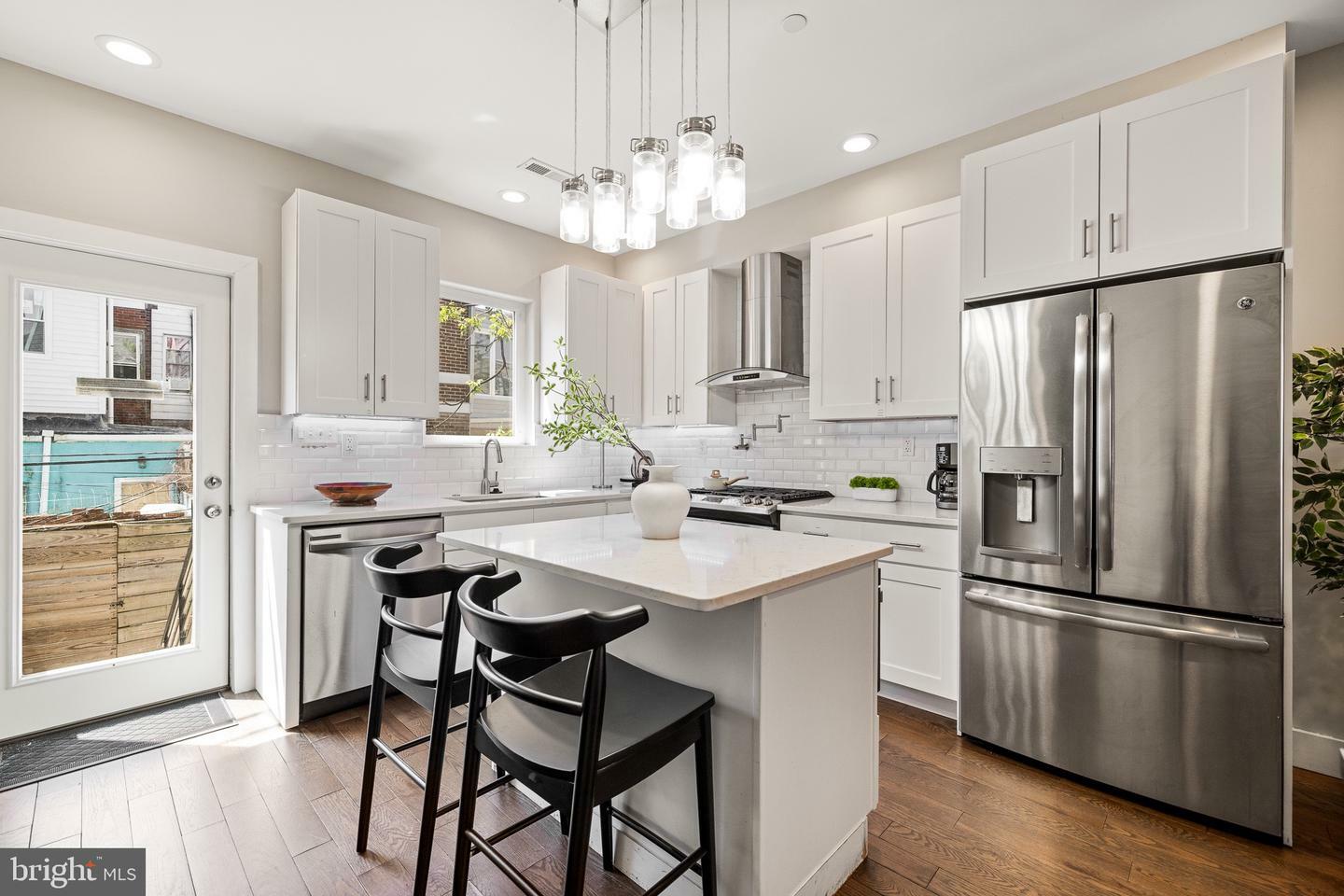 Property Photo: 2108 Cross Street PA 19146