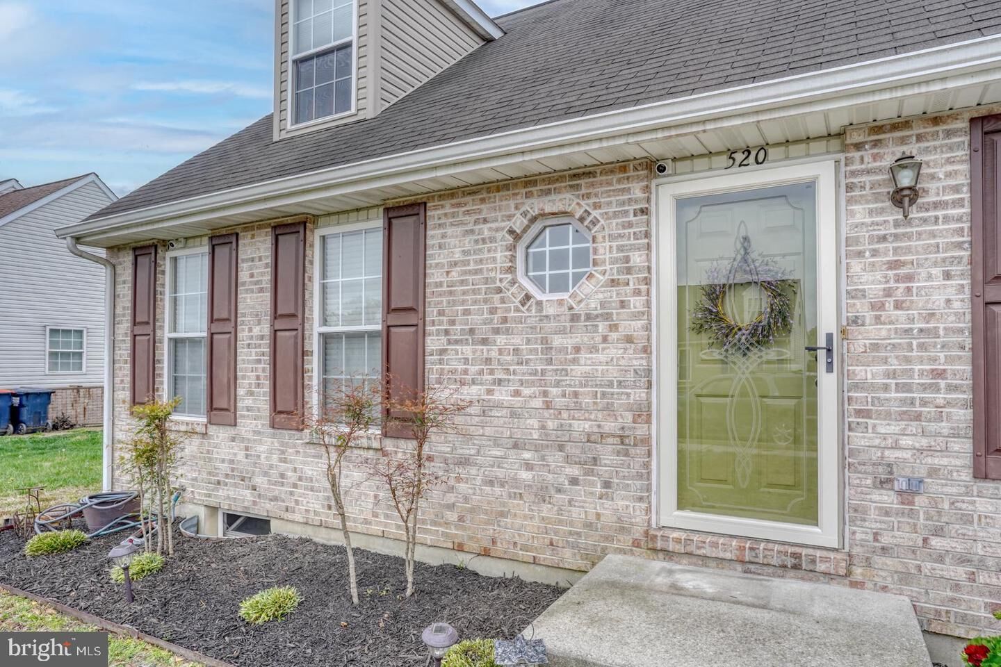 Property Photo:  520 Janvier Drive  DE 19709 