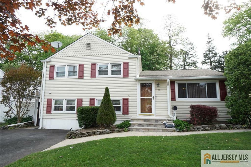 90 Albert Drive  Sayreville NJ 08859 photo