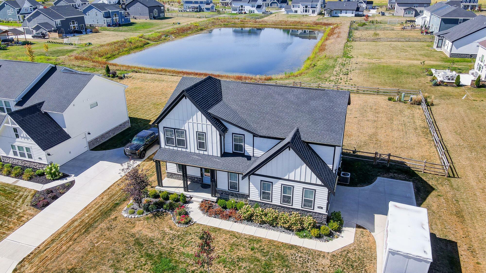 Property Photo: 3781 Aviary Loop OH 43026