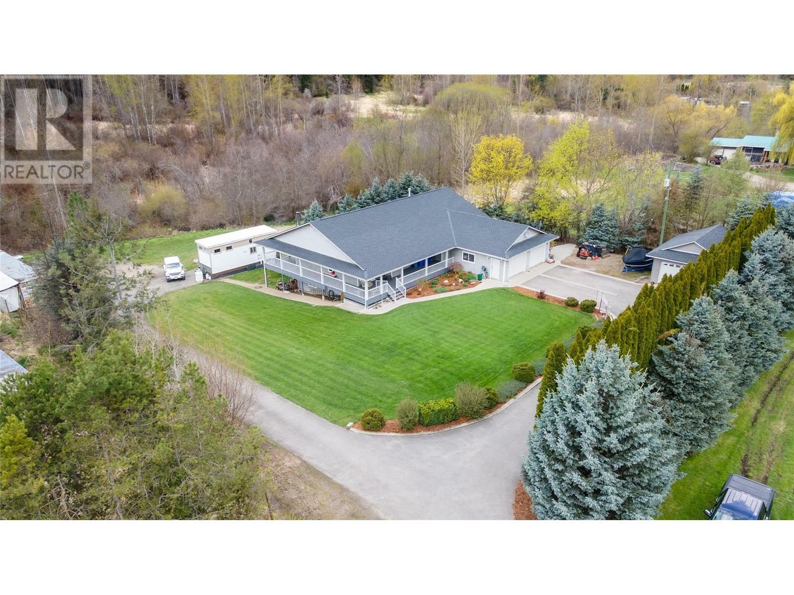 2201 50th Street  Salmon Arm BC V1E 1Y4 photo