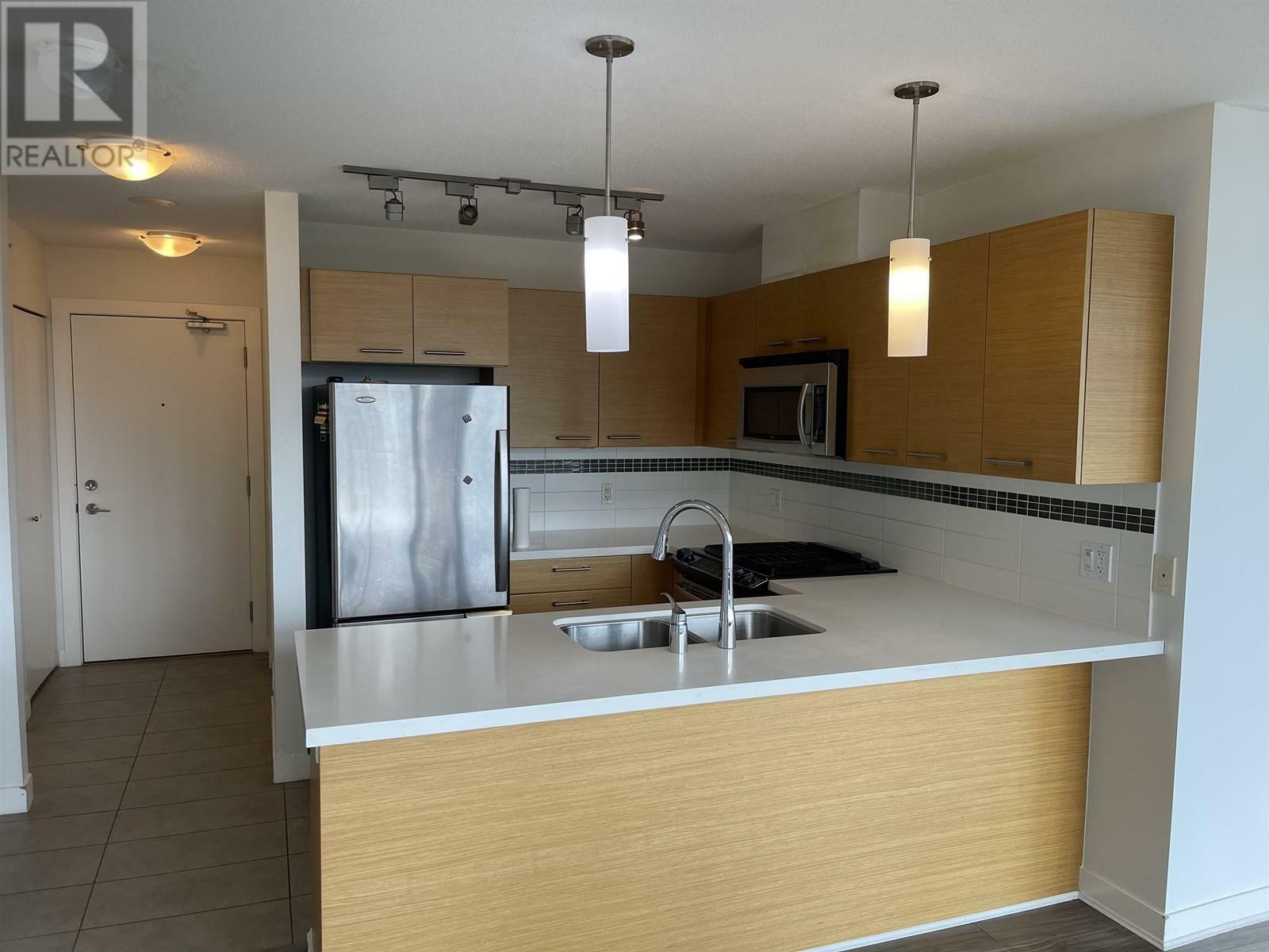 Property Photo: 7090 Edmonds Street 1607 BC V3N 0C6