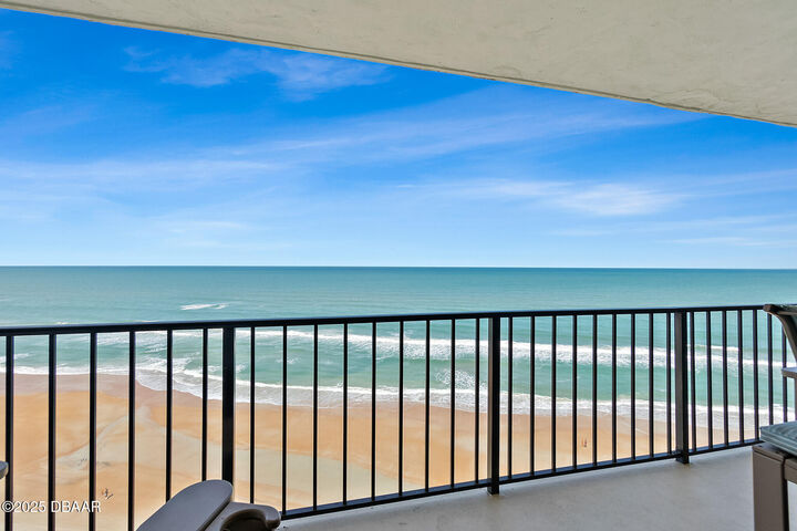 Property Photo:  2425 S Atlantic Avenue 1202A  FL 32118 
