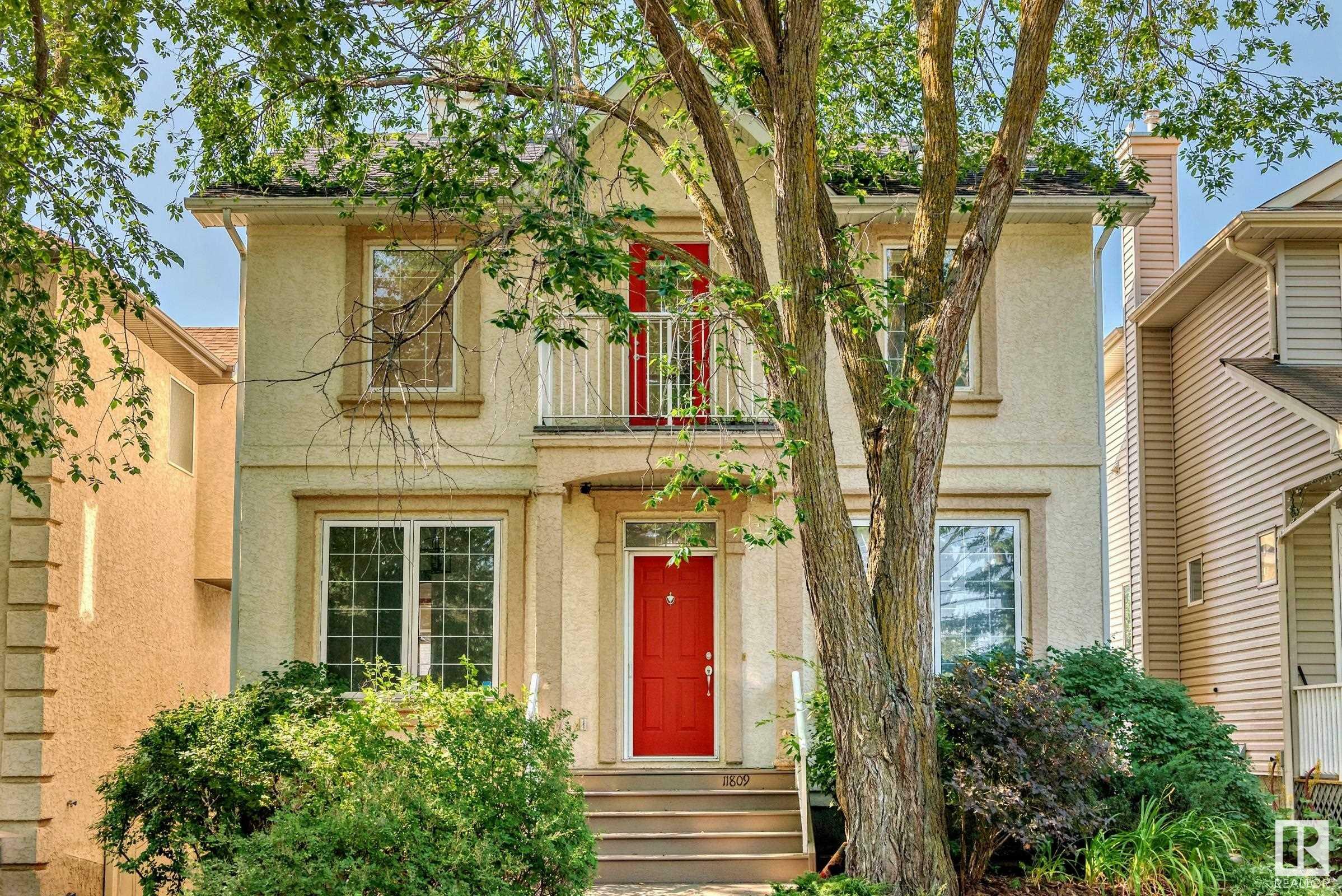 Photo de la propriété: 11809 71A Avenue NW AB T6G 2W5