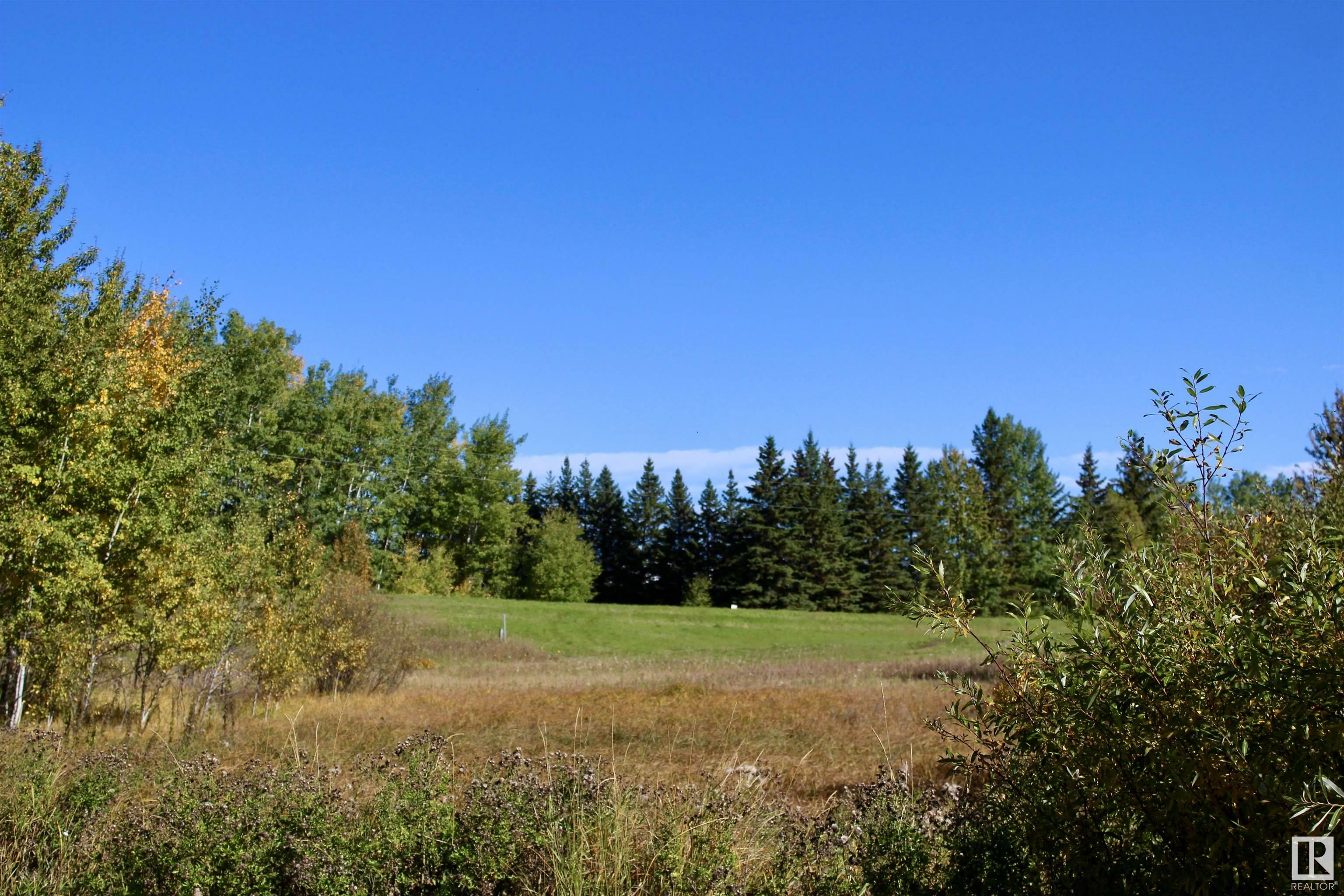 Property Photo: #113 50529 Rge Road 21 AB T0E 2N4