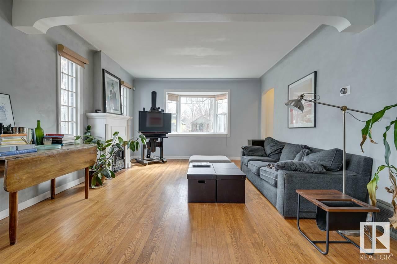 Property Photo: 10038 88 Avenue NW AB T6E 2R7