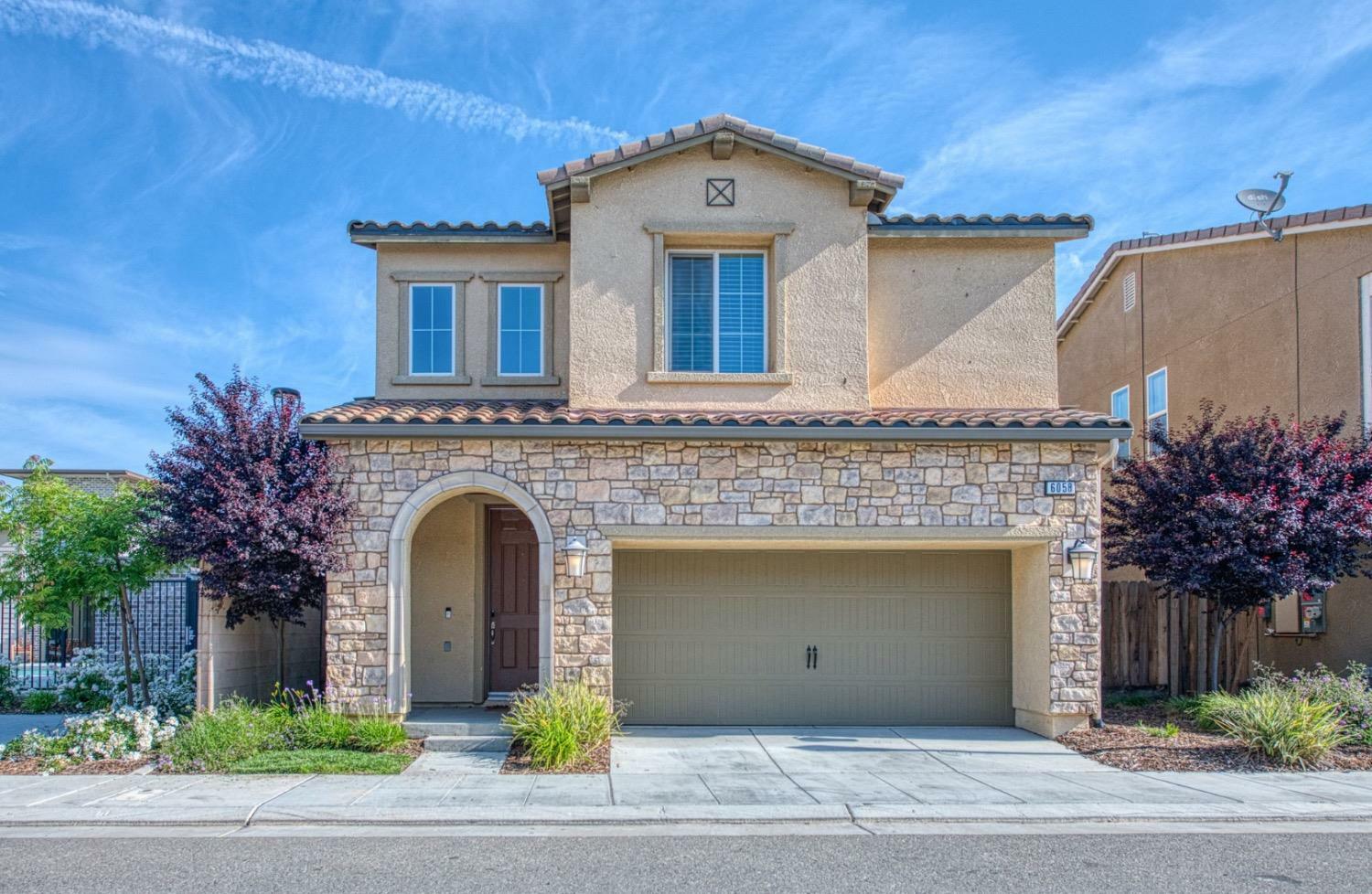 Property Photo: 6058 E Brick Drive CA 93727