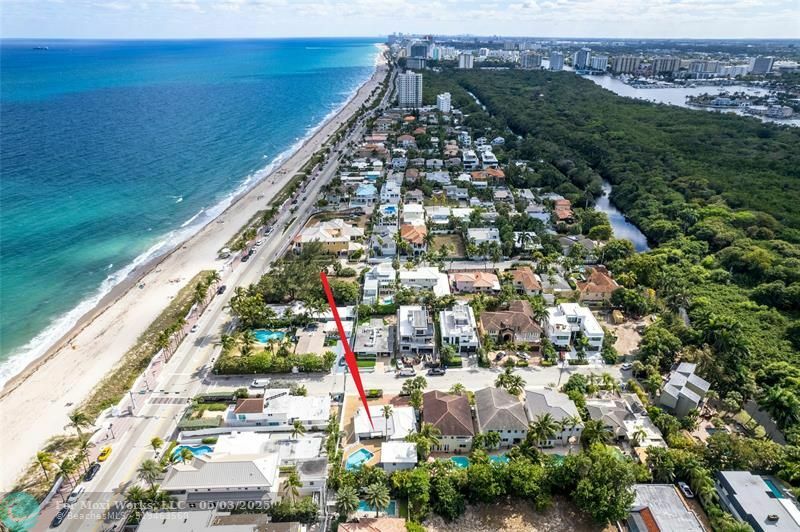 Property Photo: 3329 NE 17th St FL 33305