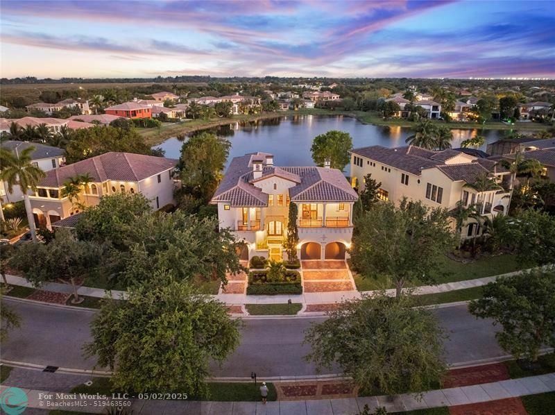 Property Photo: 9460 Eden Mnr FL 33076