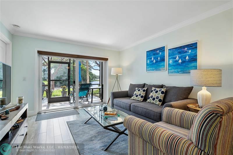 Property Photo: 2236 N Cypress Bend Dr 102 FL 33069