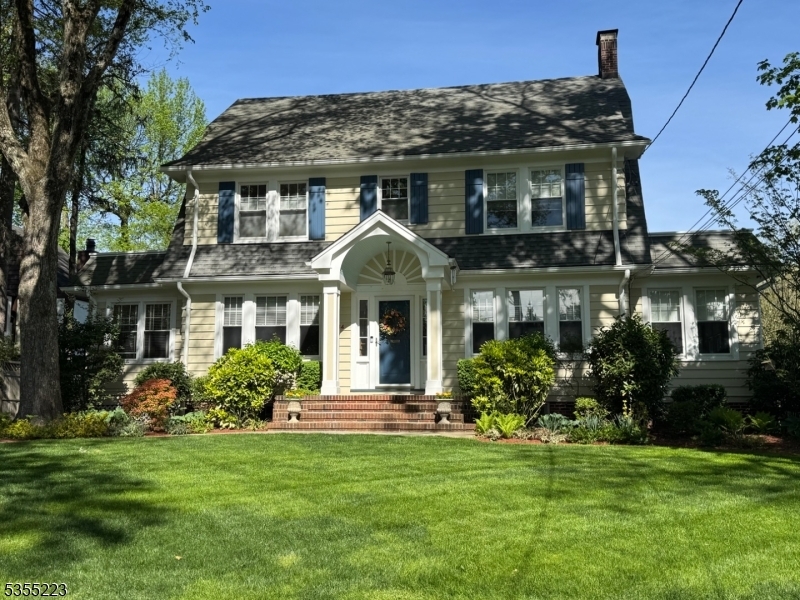 Property Photo: 834 Shackamaxon Dr NJ 07090