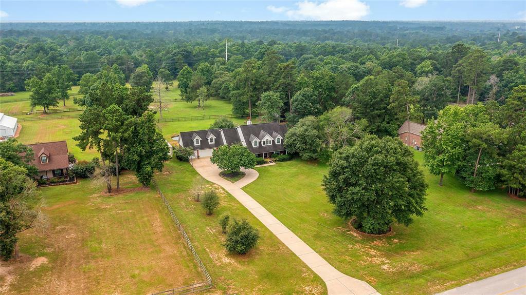114 Leah Drive  Montgomery TX 77316 photo