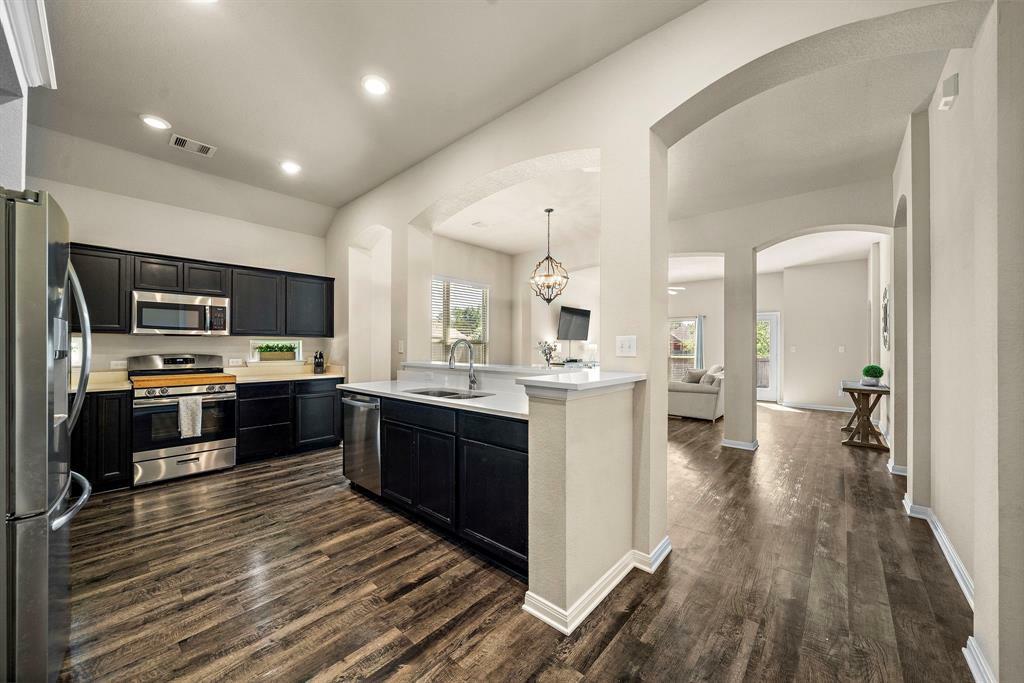 Property Photo: 1074 Pleasant Bend TX 77301