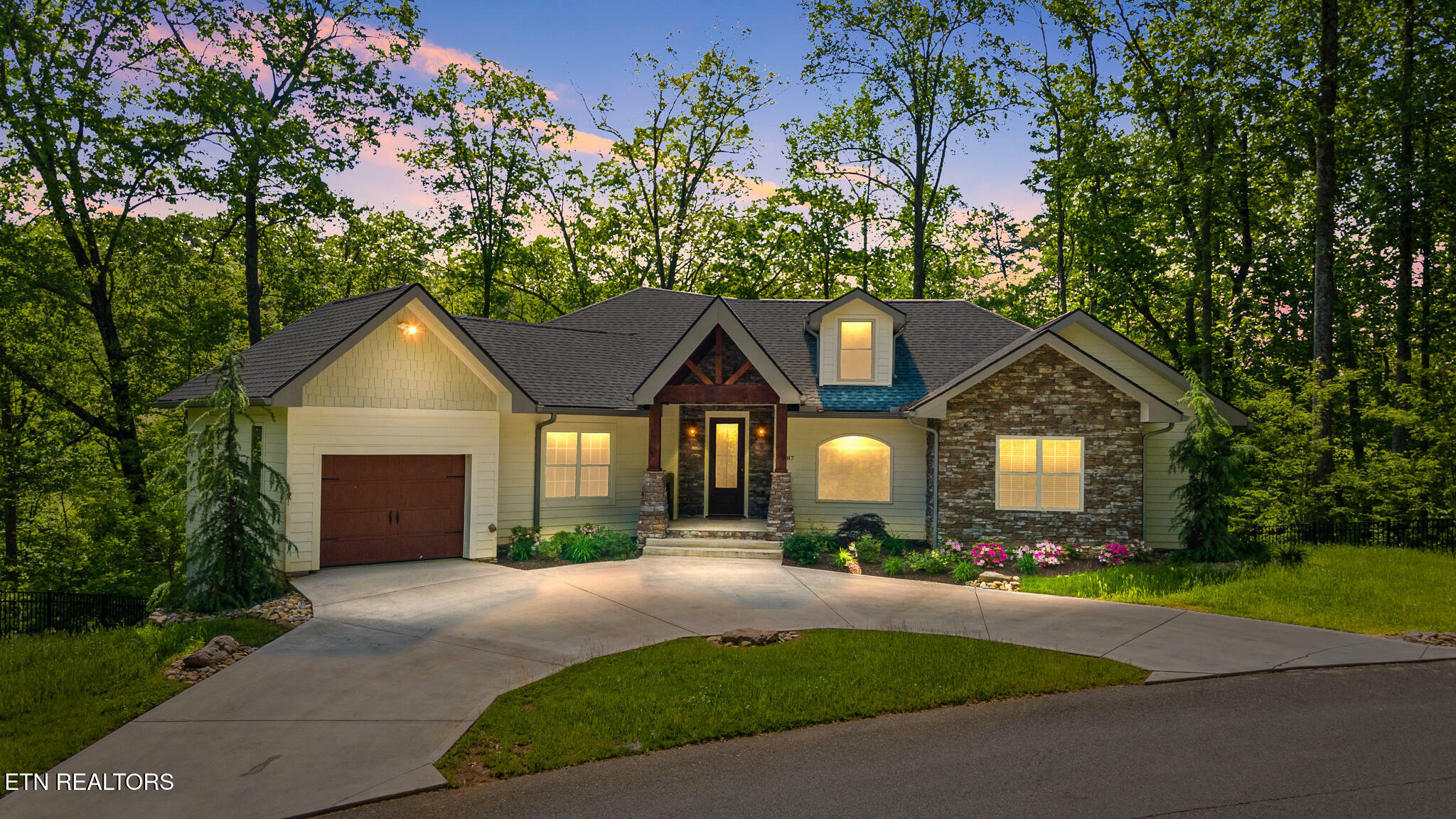 3487 Summit Trails Drive  Sevierville TN 37862 photo