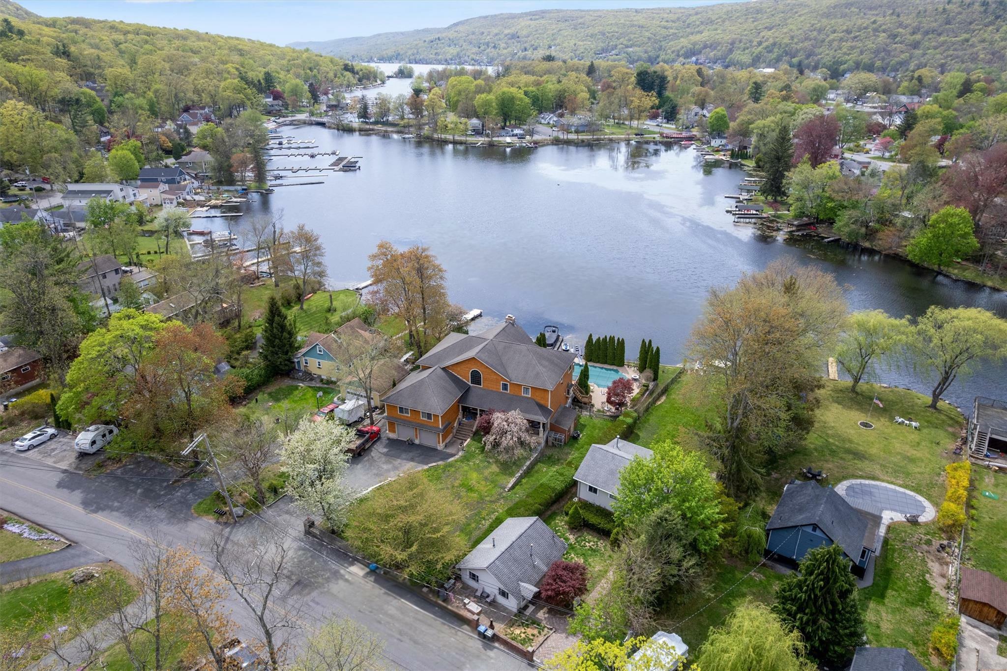 25 Ten Eyck Avenue  Greenwood Lake NY 10925 photo