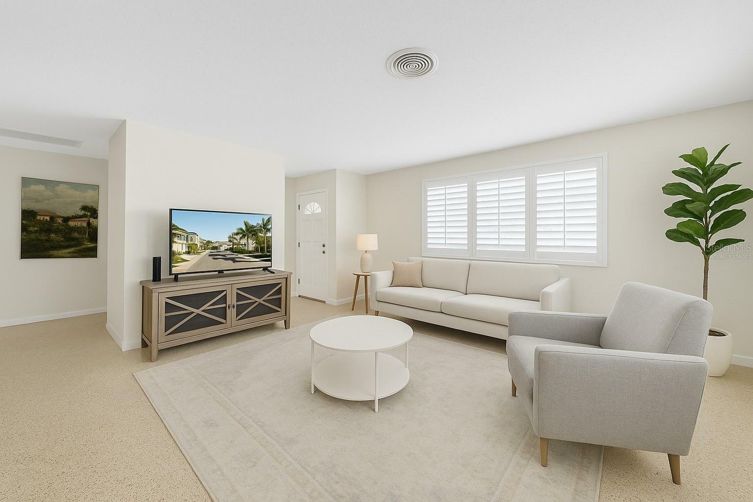 Property Photo: 216 21st Avenue NE FL 33704