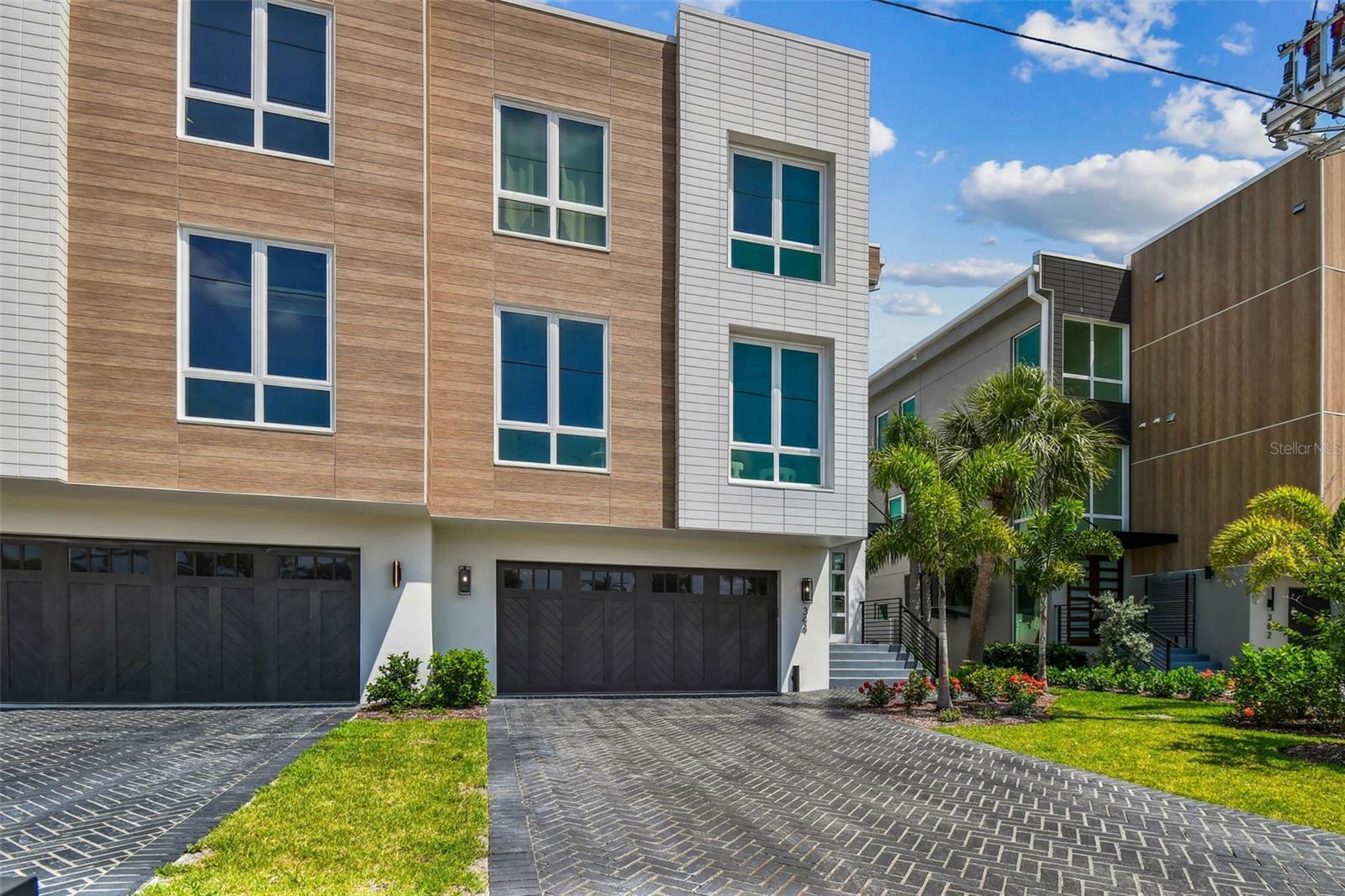 Property Photo: 344 Capri Boulevard FL 33706