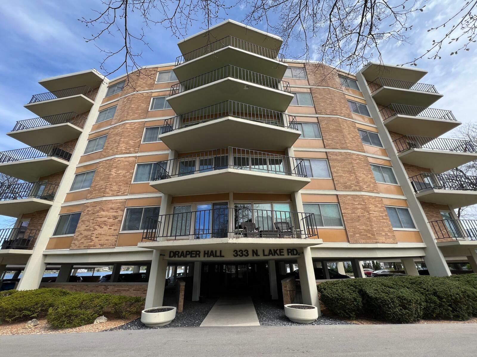 Property Photo: 333 N Lake Rd 507 WI 53066