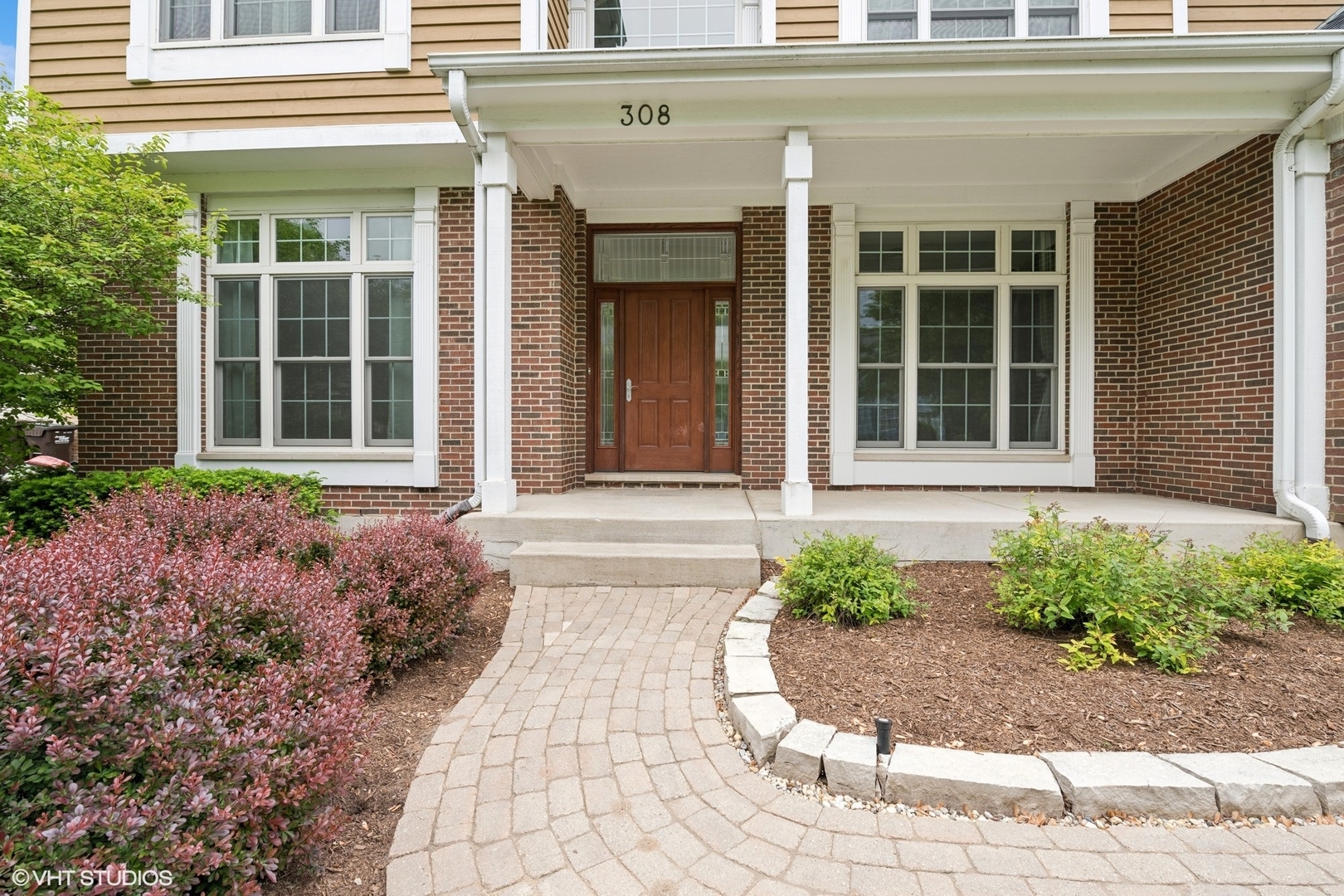 Property Photo: 308 Morgan Lane IL 60021