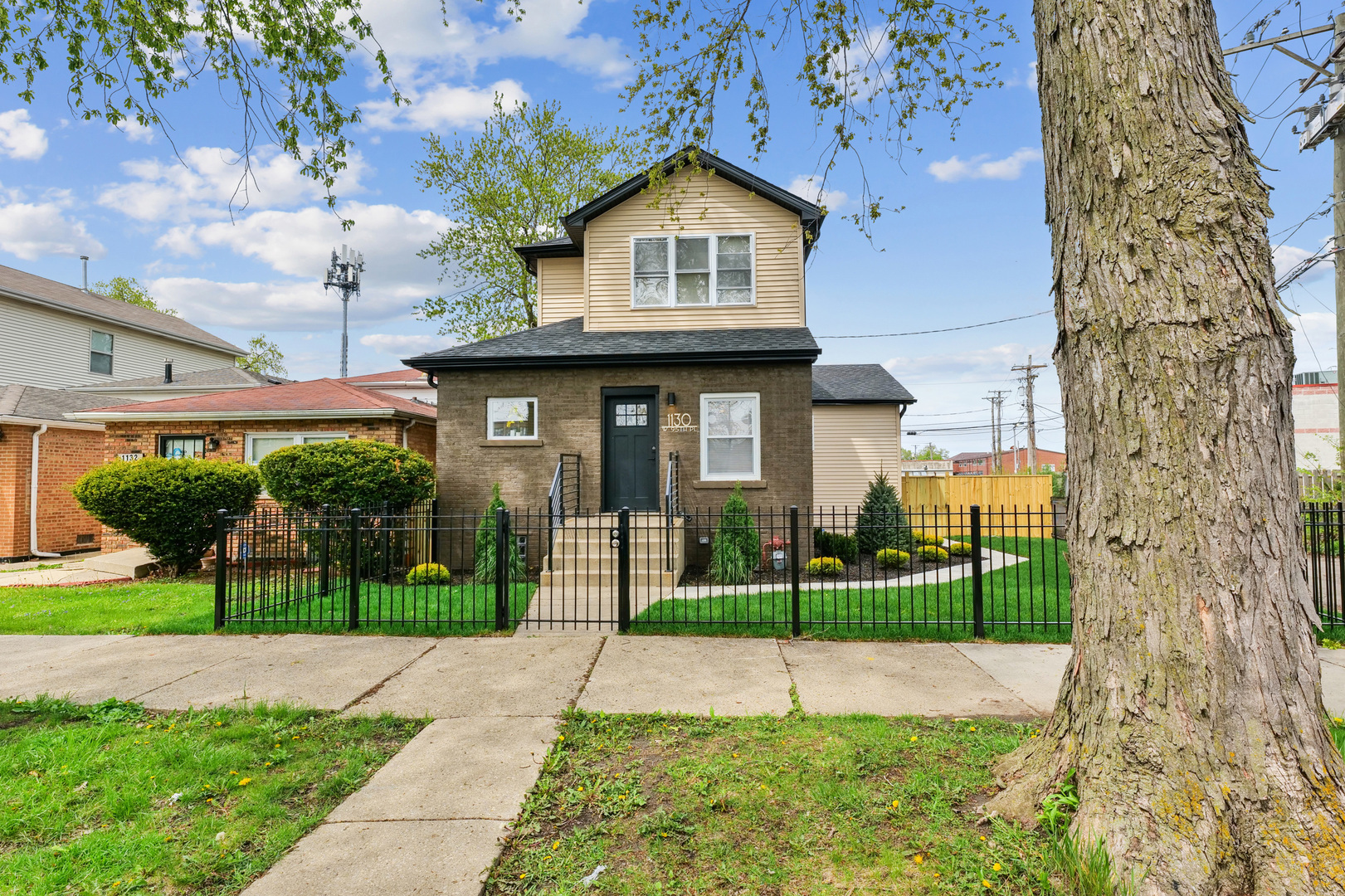 Property Photo: 1130 W 95th Place IL 60643