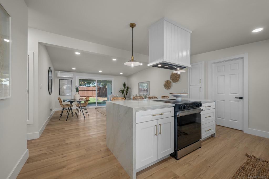 Property Photo: 1128 Hemlock Ave CA 91932