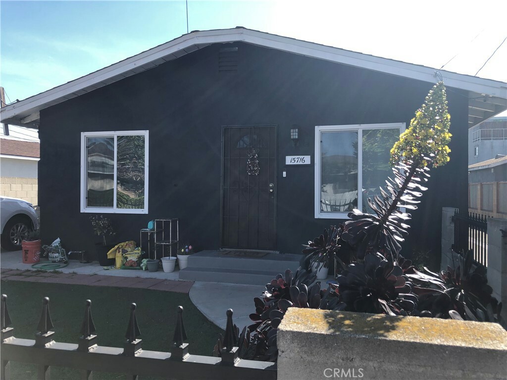 Property Photo:  15716 Larch Avenue  CA 90260 