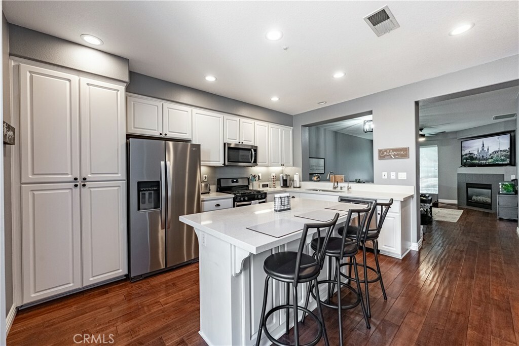 Property Photo: 7 Burlingame Lane CA 92656