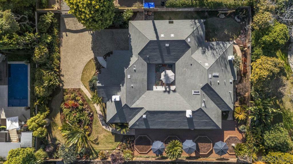 Property Photo:  1059 Hymettus Ave  CA 92024 