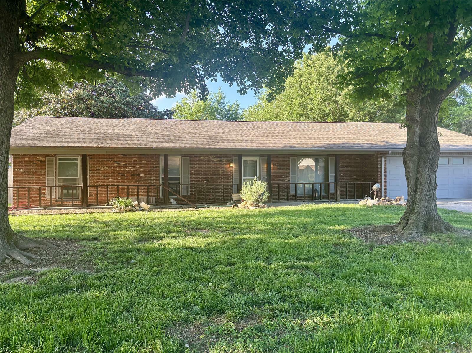 126 Bradley Drive  Sikeston MO 63801 photo