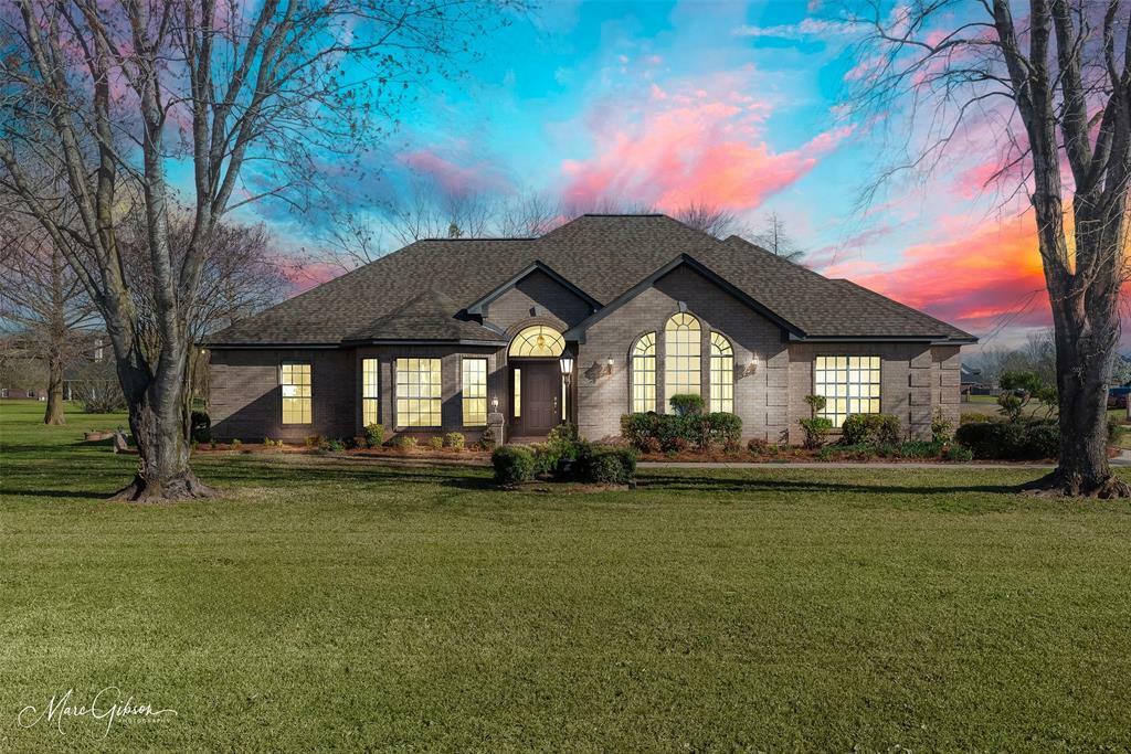 Property Photo:  261 Dana Lane  LA 71111 