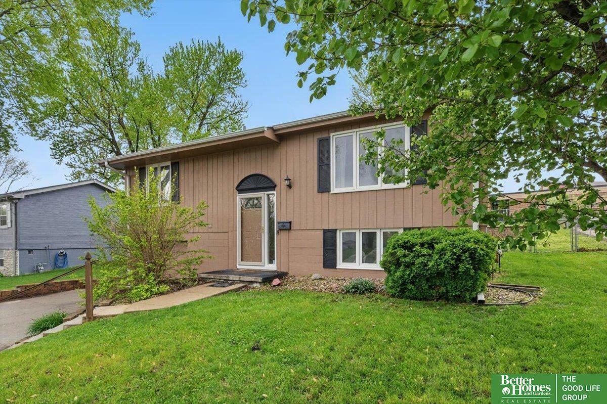 Property Photo: 7212 S 78 Street NE 68128