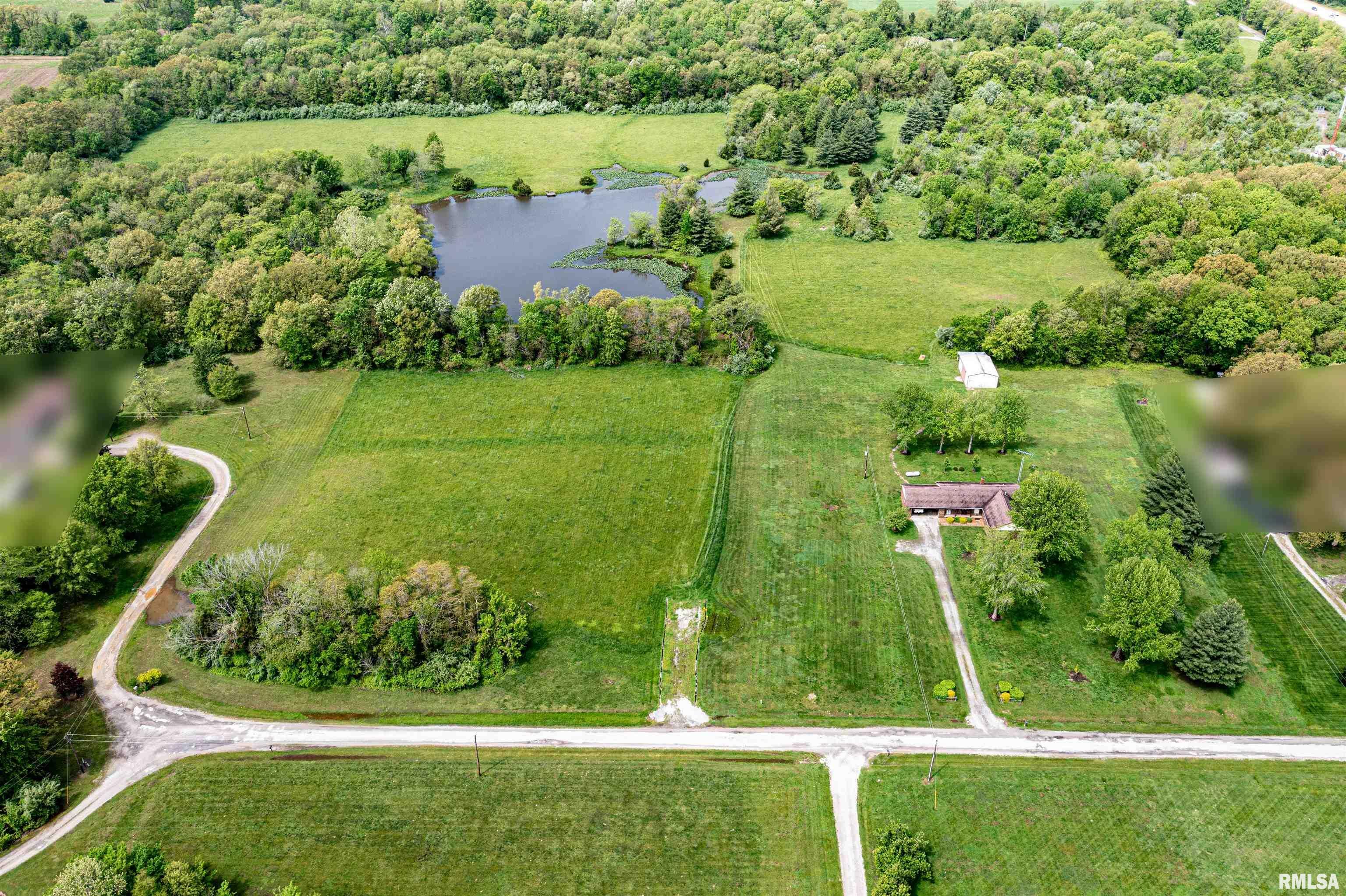 Property Photo: 16123 N Hickory Lane IL 62898